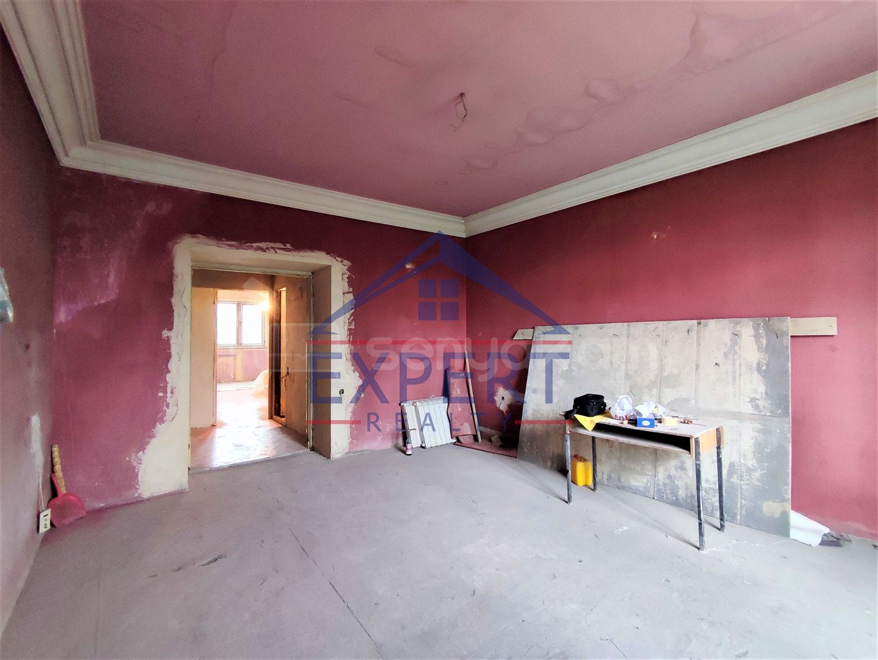 3 Սենյականոց Բնակարան Քարե Շենքում, 85քմ, 5/5 հարկ, Պետական Վիճակում