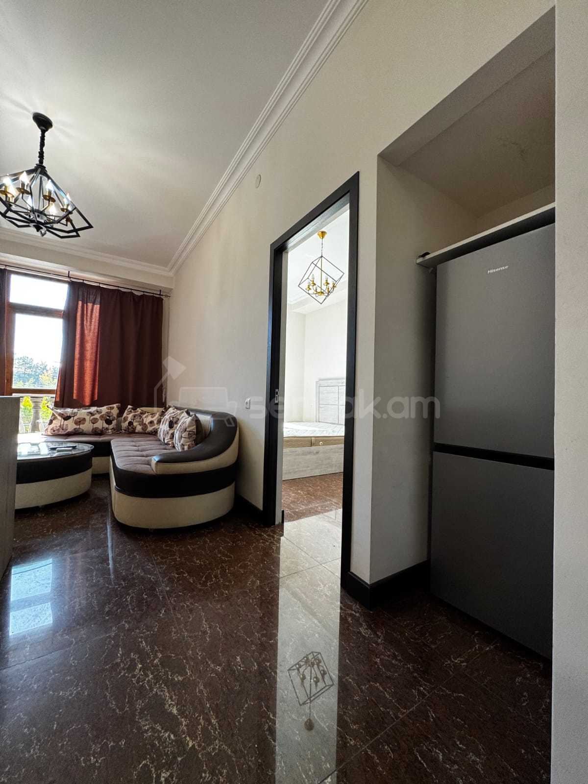 2 Սենյականոց Բնակարան Նորակառույցում, 45քմ, 3/9 հարկ, Կապիտալ Վերանորոգված, Կահավորված, Արևկող