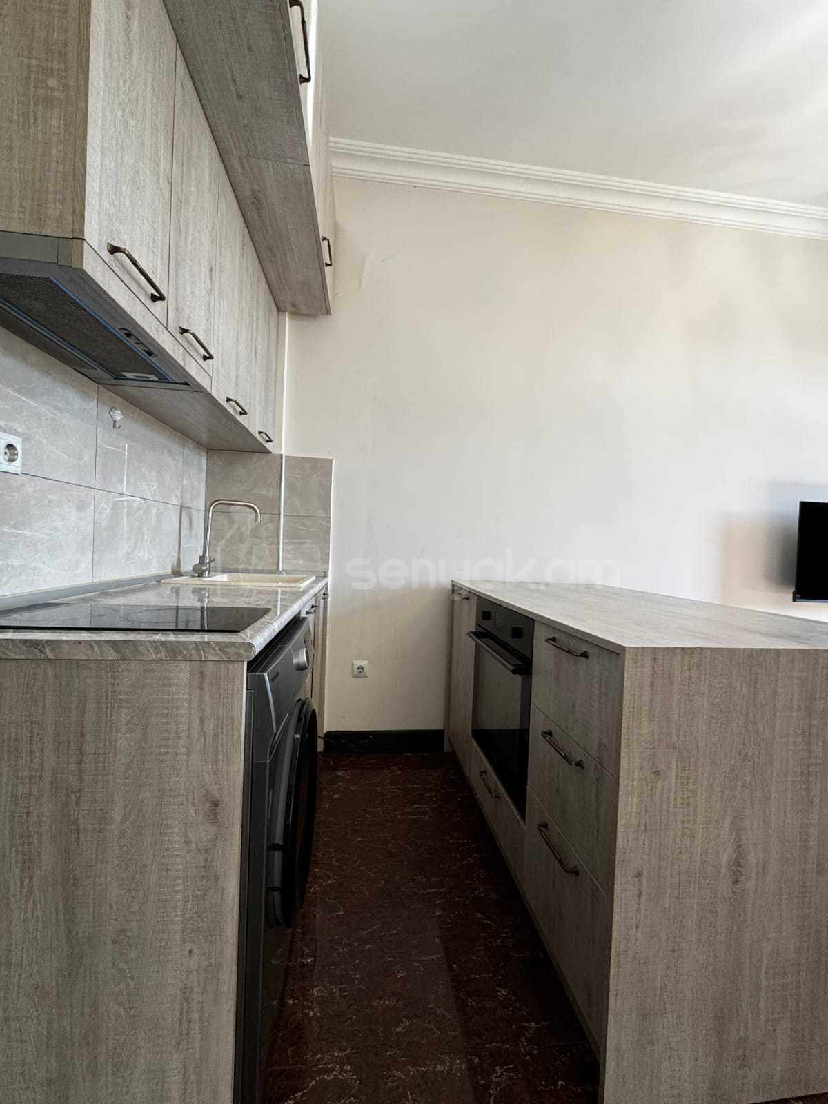 2 Սենյականոց Բնակարան Նորակառույցում, 45քմ, 3/9 հարկ, Կապիտալ Վերանորոգված, Կահավորված, Արևկող