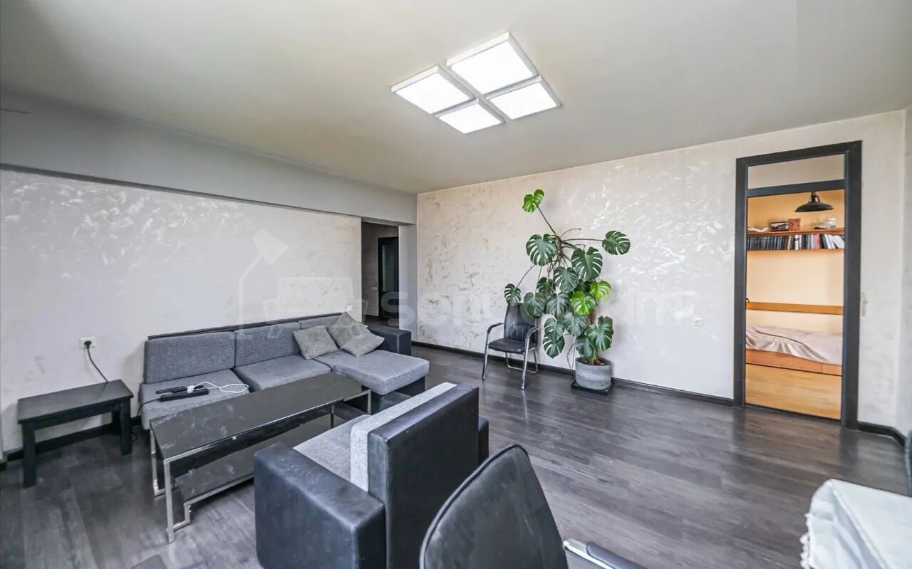 3 Սենյականոց Բնակարան, 80քմ, 10/13 հարկ, Կապիտալ Վերանորոգված