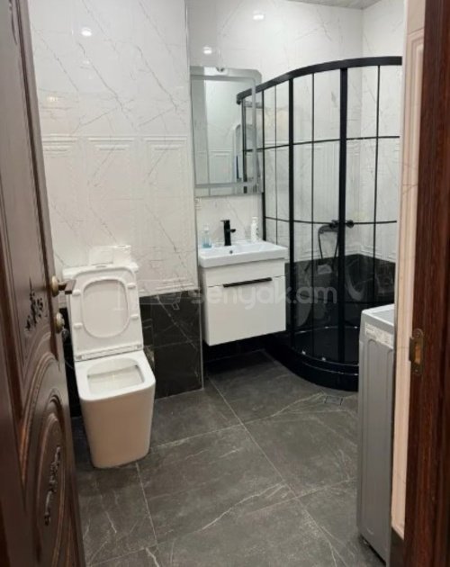 3 Սենյականոց Բնակարան, 86քմ, 9/10 հարկ, Կապիտալ Վերանորոգված, Կահավորված, Արևկող