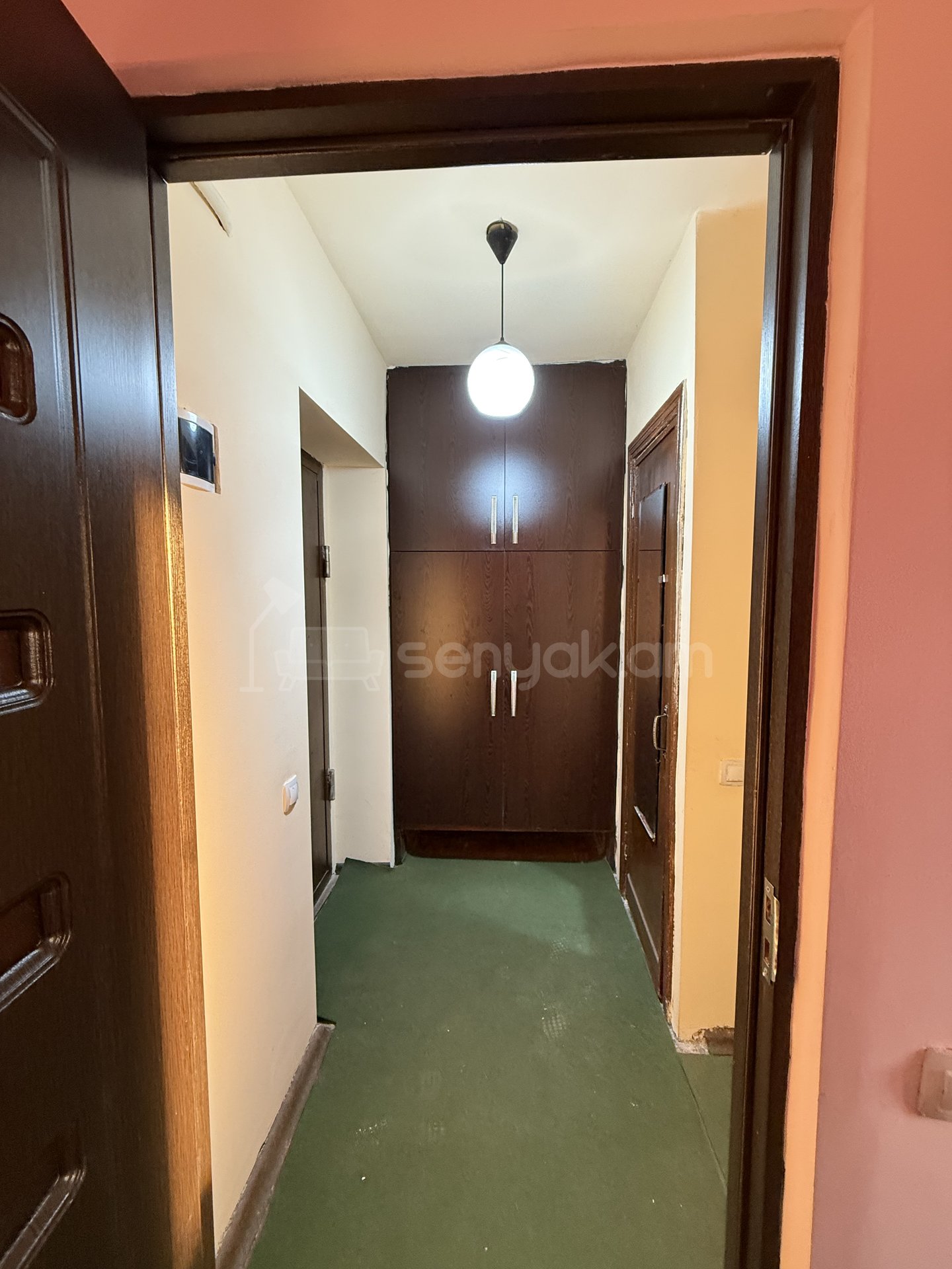 1 Սենյականոց Բնակարան Քարե Շենքում, 33քմ, 5/5 հարկ, Կապիտալ Վերանորոգված, Կահավորված, Արևկող