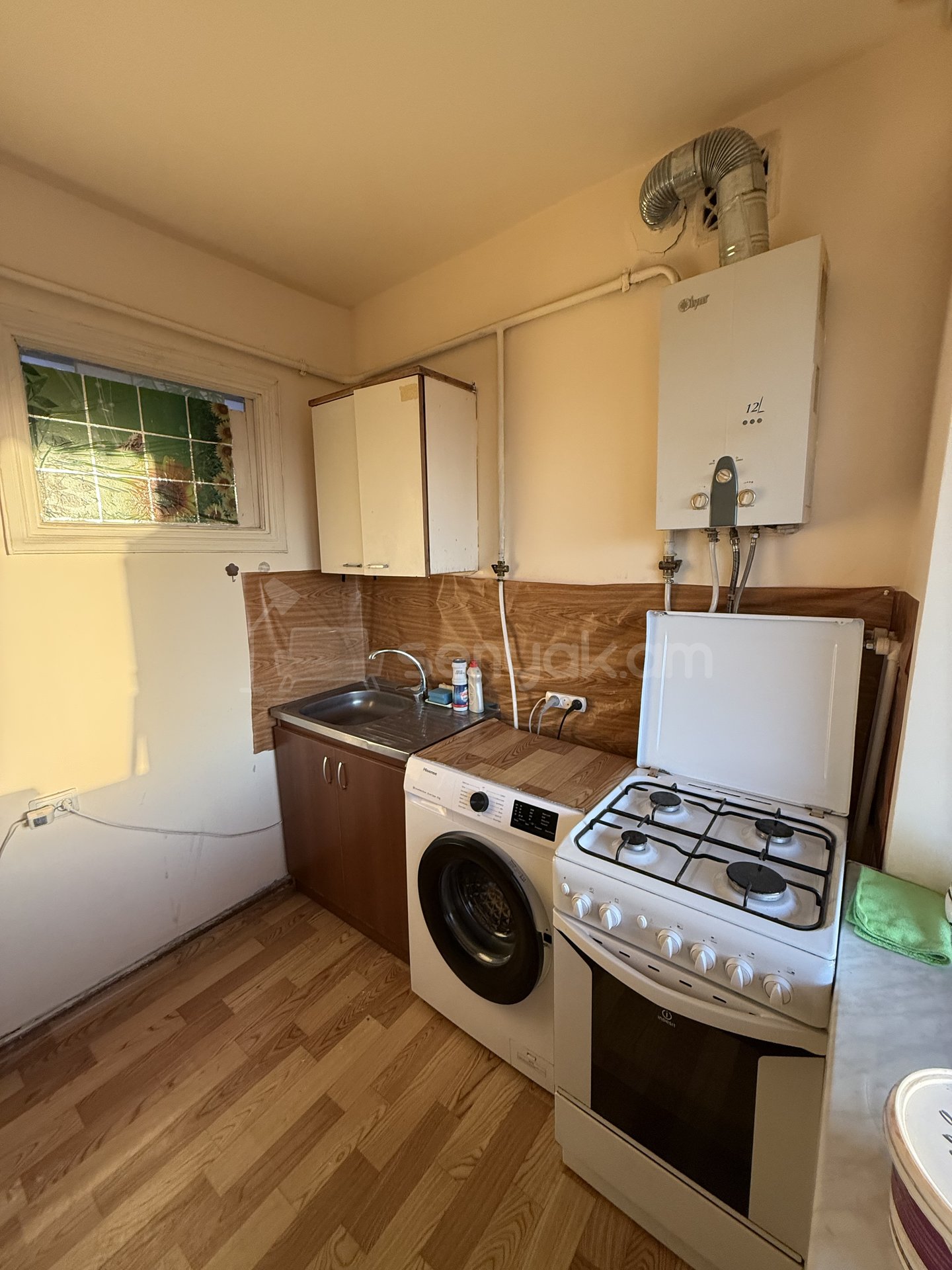 1 Սենյականոց Բնակարան Քարե Շենքում, 33քմ, 5/5 հարկ, Կապիտալ Վերանորոգված, Կահավորված, Արևկող