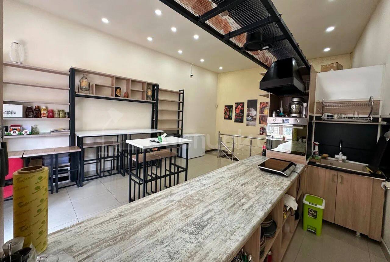 Առևտրի Տարածք, 80քմ, Կապիտալ Վերանորոգված