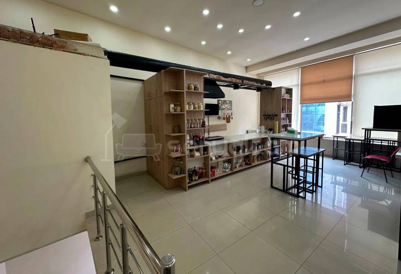 Առևտրի Տարածք, 80քմ, Կապիտալ Վերանորոգված