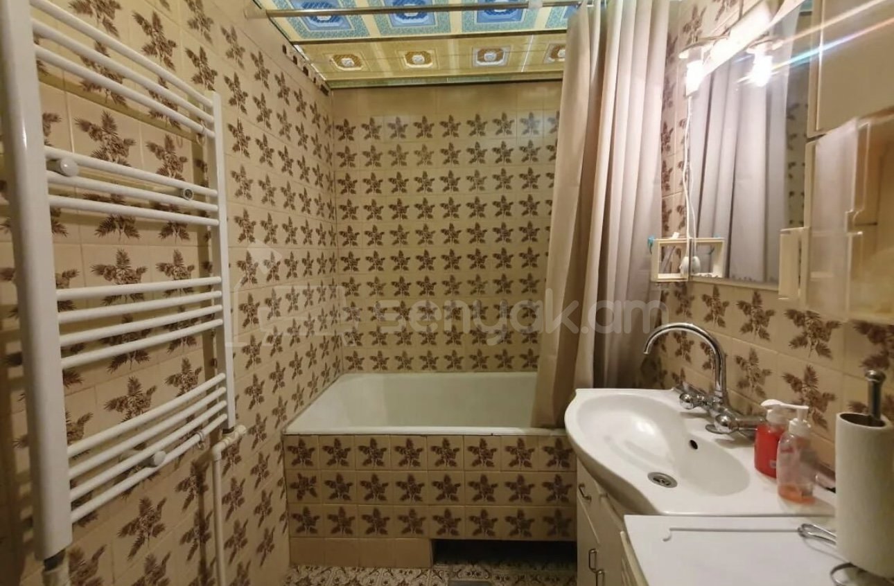 2 Սենյականոց Բնակարան, 70քմ, 2/14 հարկ, Նորմալ Վիճակում, Կահավորված, Արևկող