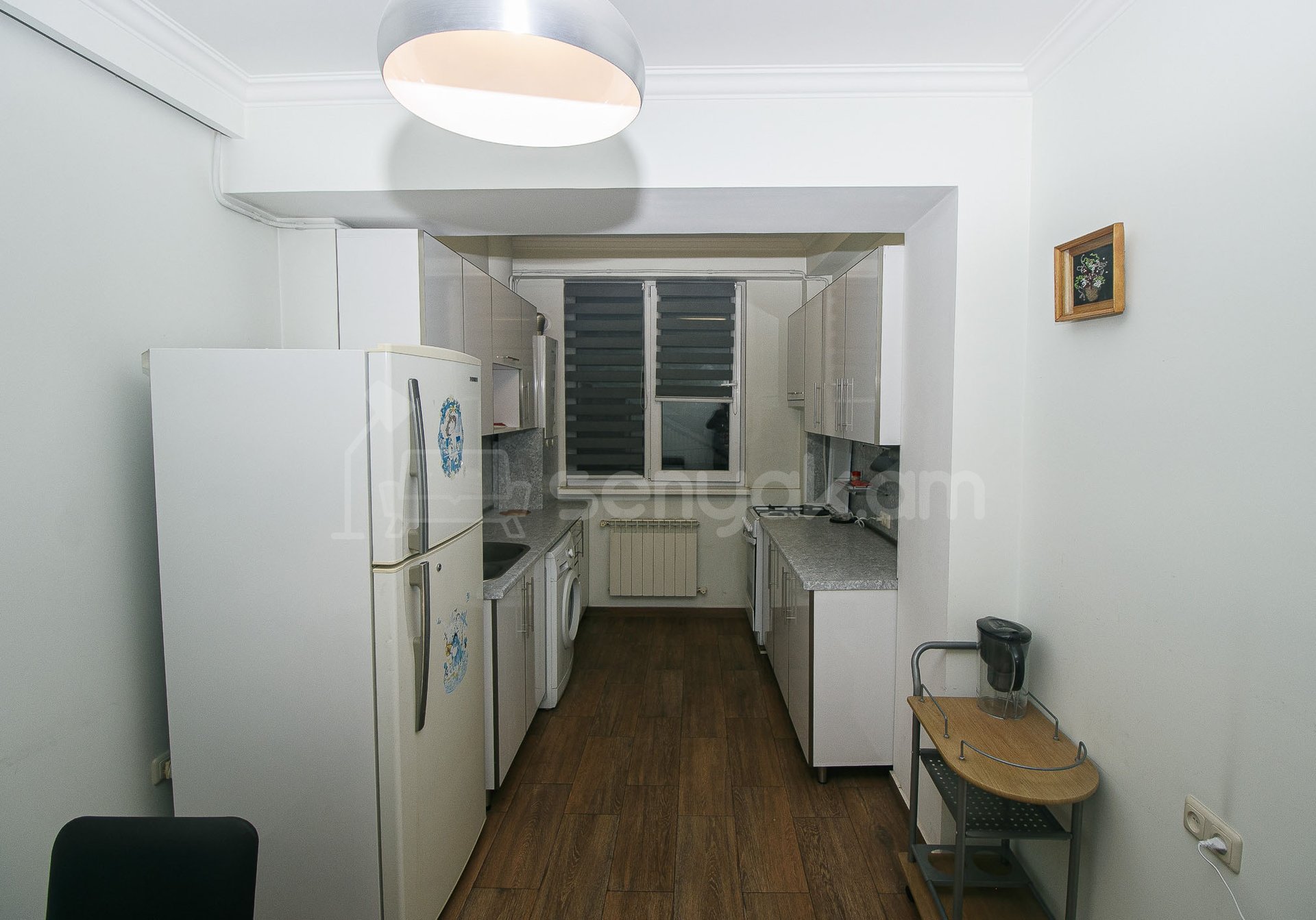 1 Սենյականոց Բնակարան Քարե Շենքում, 60քմ, 6/6 հարկ, Կապիտալ Վերանորոգված