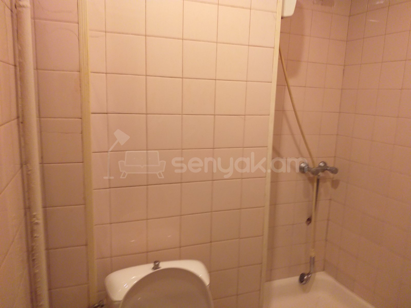 2 Սենյականոց Բնակարան Քարե Շենքում, 67քմ, 1/5 հարկ, Կոսմետիկ Վերանորոգված