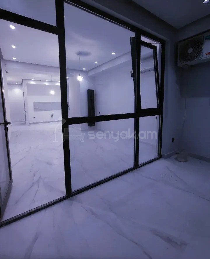 2 Սենյականոց Բնակարան Նորակառույցում, 72քմ, 16/19 հարկ, Կապիտալ Վերանորոգված