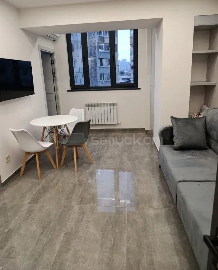 2 Սենյականոց Բնակարան, 37քմ, 8/9 հարկ, Կապիտալ Վերանորոգված