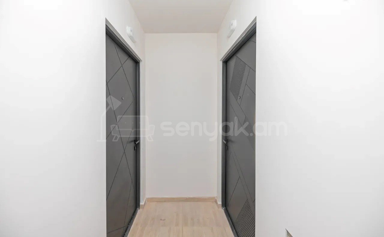 2 Սենյականոց Բնակարան, 37քմ, 8/9 հարկ, Կապիտալ Վերանորոգված