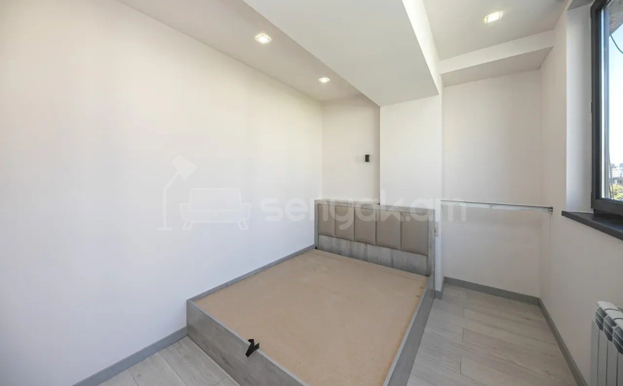 2 Սենյականոց Բնակարան, 37քմ, 8/9 հարկ, Կապիտալ Վերանորոգված