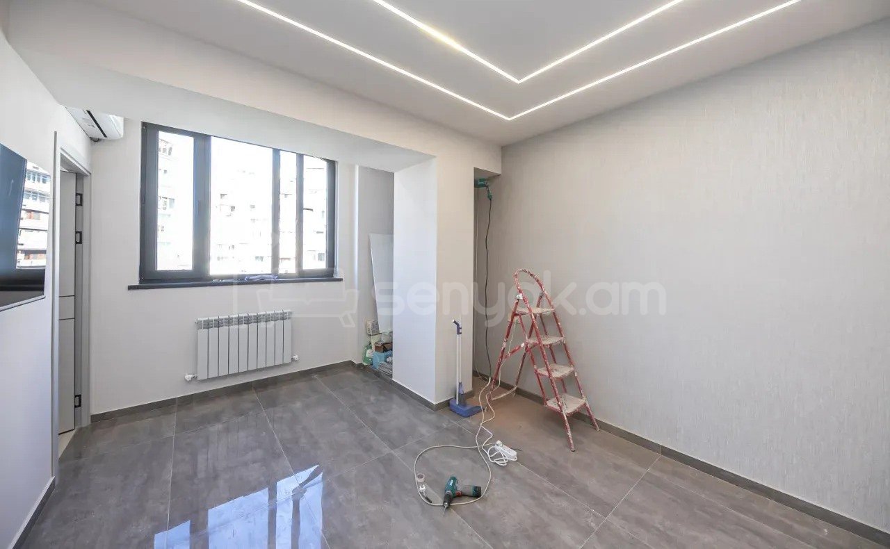 2 Սենյականոց Բնակարան, 37քմ, 8/9 հարկ, Կապիտալ Վերանորոգված