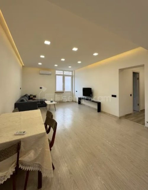 3 Սենյականոց Բնակարան, 90քմ, 9/10 հարկ, Կապիտալ Վերանորոգված