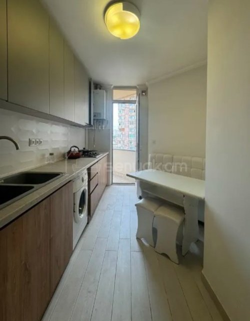 3 Սենյականոց Բնակարան, 90քմ, 9/10 հարկ, Կապիտալ Վերանորոգված