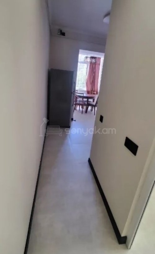 1 Սենյականոց Բնակարան Քարե Շենքում, 45քմ, 2/5 հարկ, Կապիտալ Վերանորոգված, Կահավորված, Արևկող