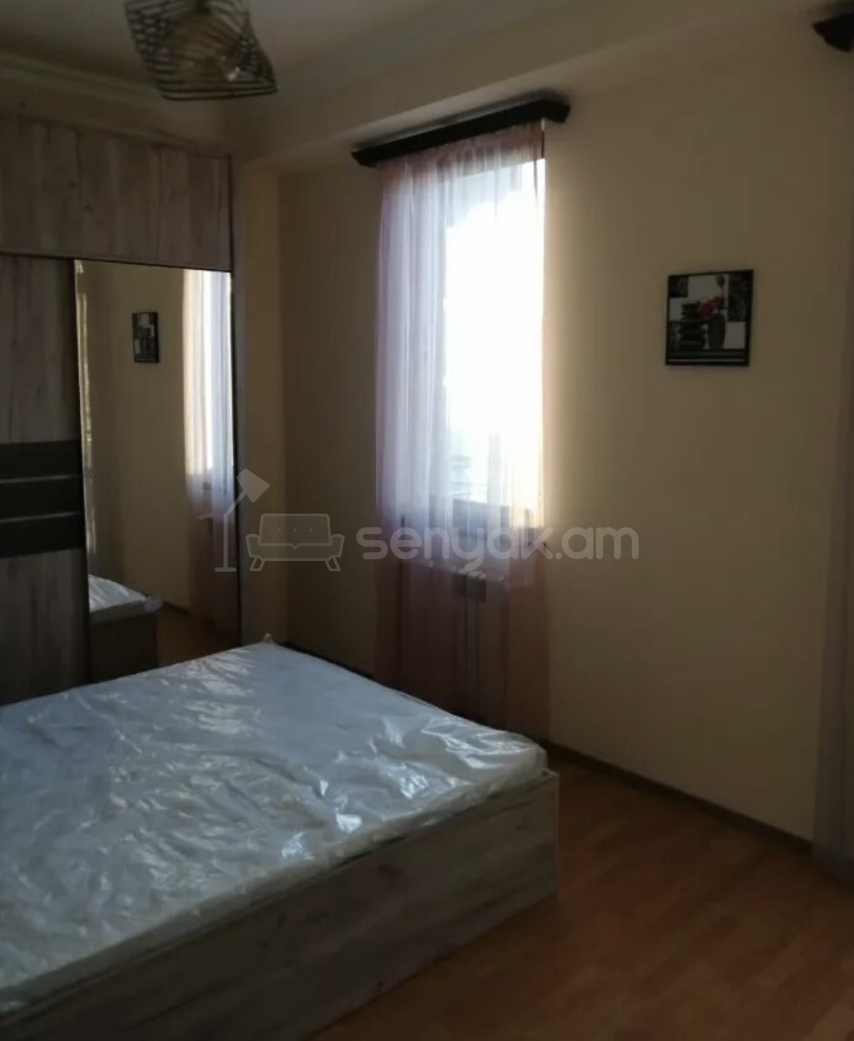 2 Սենյականոց Բնակարան, 65քմ, 4/12 հարկ, Դիզայներական Վերանորոգված, Կահավորված, Արևկող