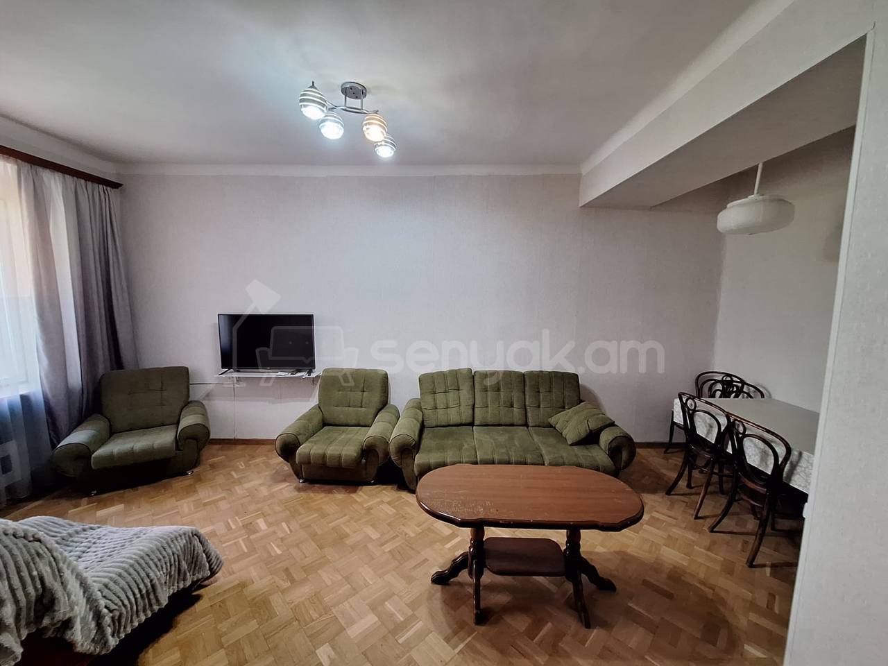 2 Սենյականոց Բնակարան Քարե Շենքում, 70քմ, 3/5 հարկ, Նորմալ Վիճակում, Կահավորված, Արևկող