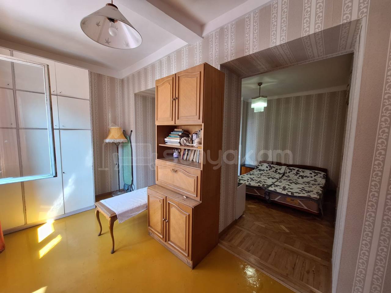 2 Սենյականոց Բնակարան Քարե Շենքում, 70քմ, 3/5 հարկ, Նորմալ Վիճակում, Կահավորված, Արևկող