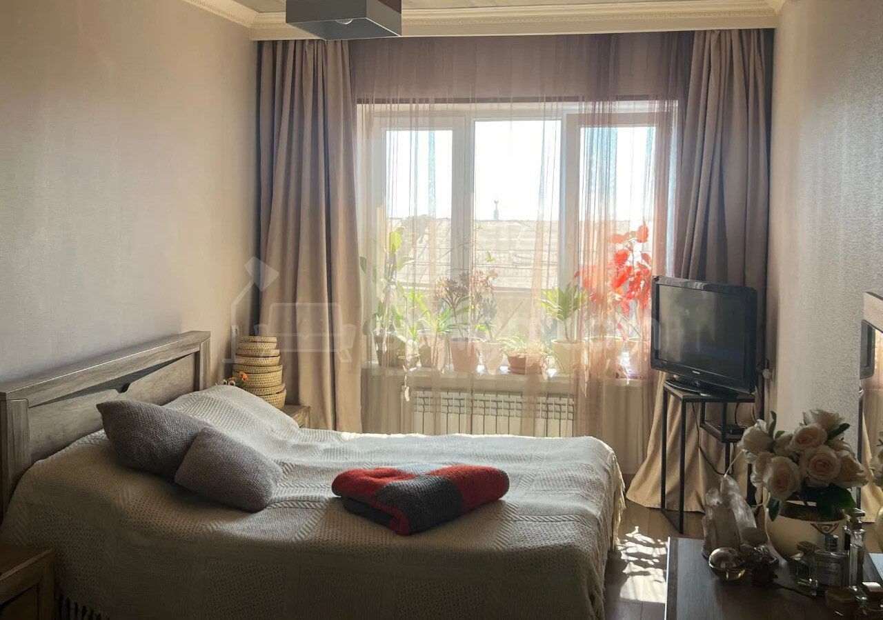 2 Սենյականոց Բնակարան Քարե Շենքում, 74քմ, 5/5 հարկ, Կապիտալ Վերանորոգված