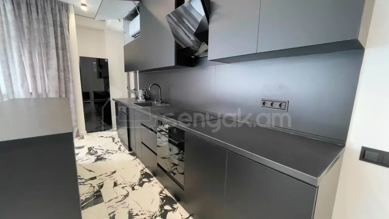 3 Սենյականոց Բնակարան Նորակառույցում, 75քմ, 3/18 հարկ, Դիզայներական Վերանորոգված, Կահավորված