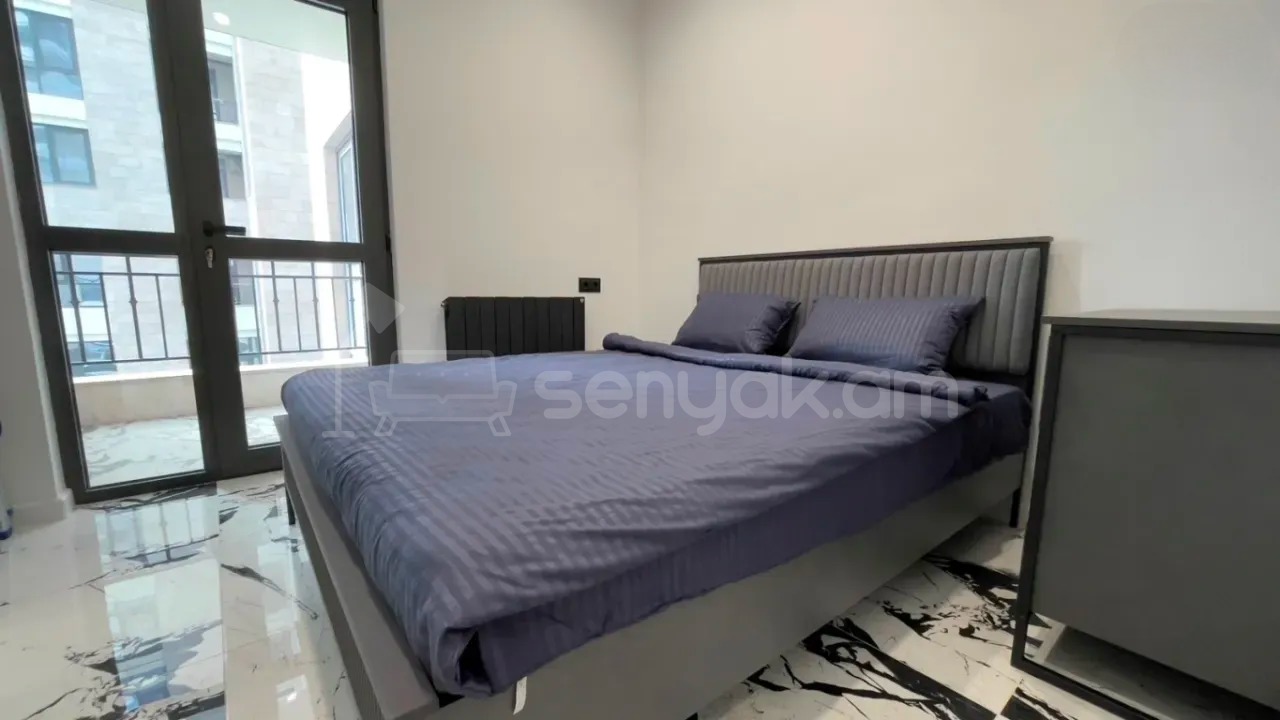 3 Սենյականոց Բնակարան Նորակառույցում, 75քմ, 3/18 հարկ, Դիզայներական Վերանորոգված, Կահավորված