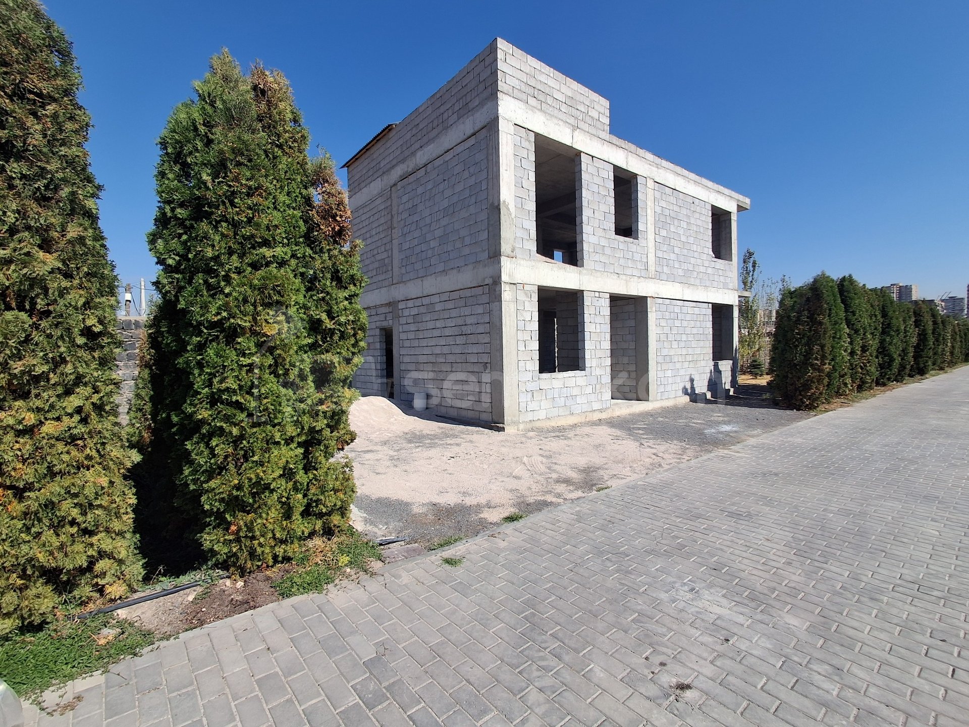 5 Սենյականոց Շքեղ Առանձնատուն, 180քմ, Ավտոտնակով