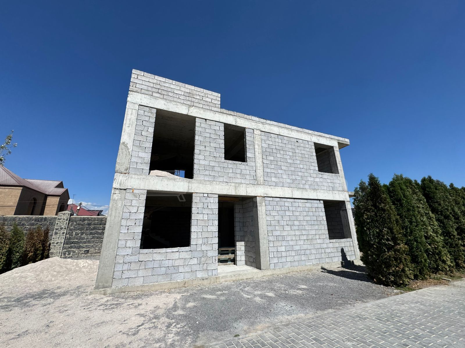 5 Սենյականոց Շքեղ Առանձնատուն, 180քմ, Ավտոտնակով