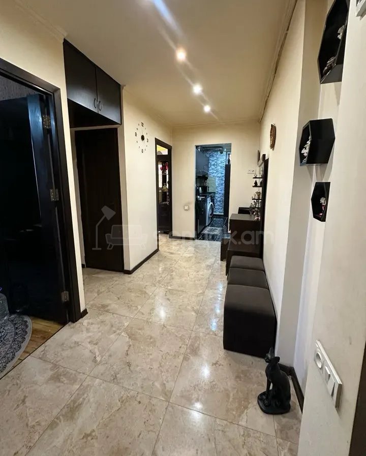 3 Սենյականոց Բնակարան, 60քմ, 6/9 հարկ, Կապիտալ Վերանորոգված