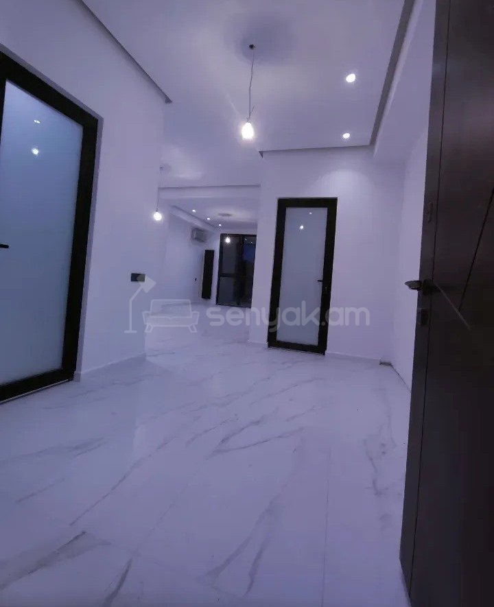 2 Սենյականոց Բնակարան Նորակառույցում, 72քմ, 16/19 հարկ, Կապիտալ Վերանորոգված