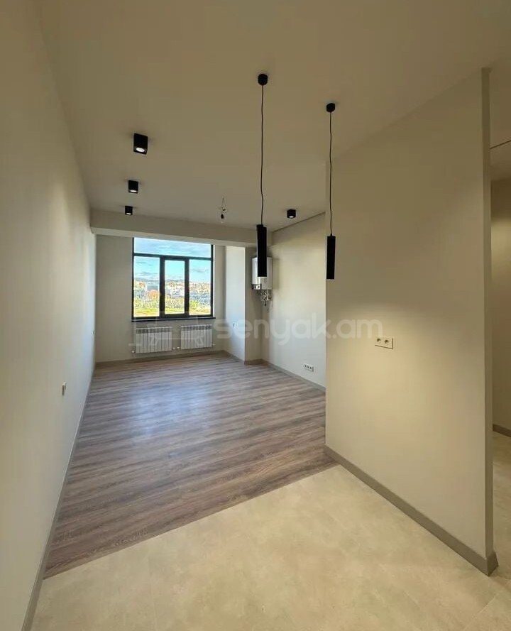 2 Սենյականոց Բնակարան Նորակառույցում, 55քմ, 10/11 հարկ, Կապիտալ Վերանորոգված