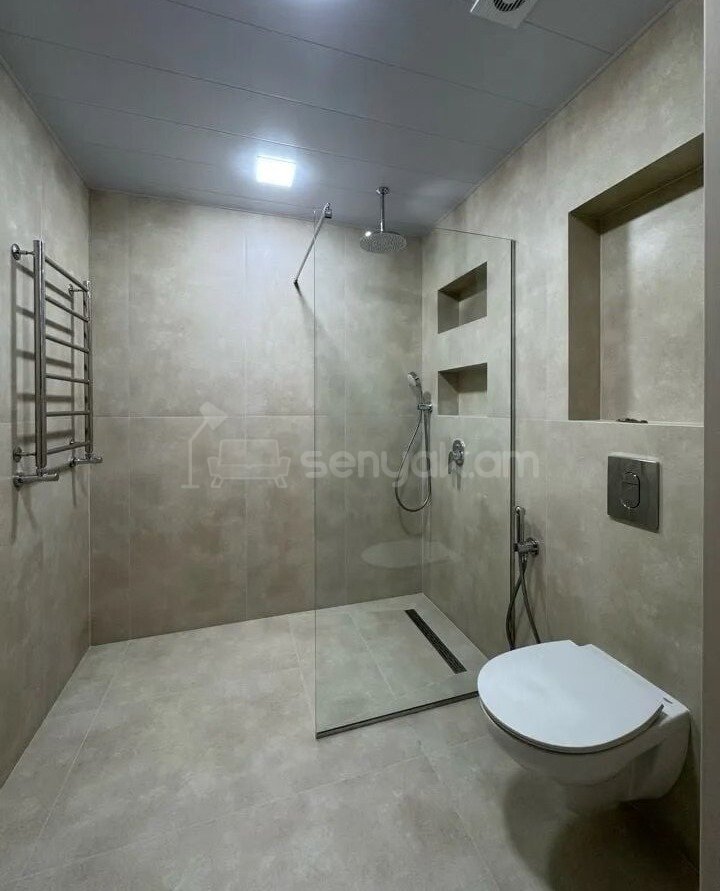 2 Սենյականոց Բնակարան Նորակառույցում, 55քմ, 10/11 հարկ, Կապիտալ Վերանորոգված