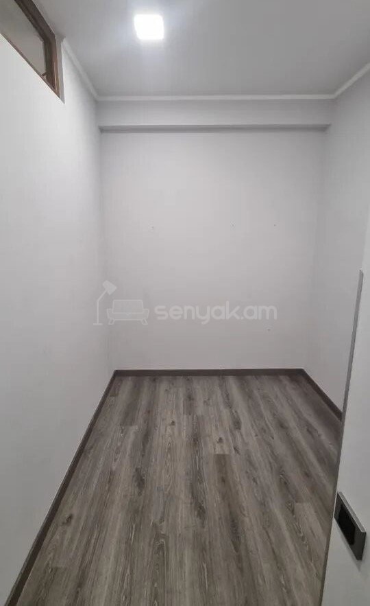 3 Սենյականոց Բնակարան Նորակառույցում, 71քմ, 6/12 հարկ, Կապիտալ Վերանորոգված