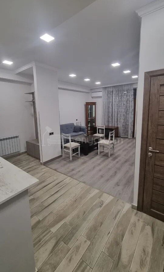 3 Սենյականոց Բնակարան Նորակառույցում, 71քմ, 6/12 հարկ, Կապիտալ Վերանորոգված