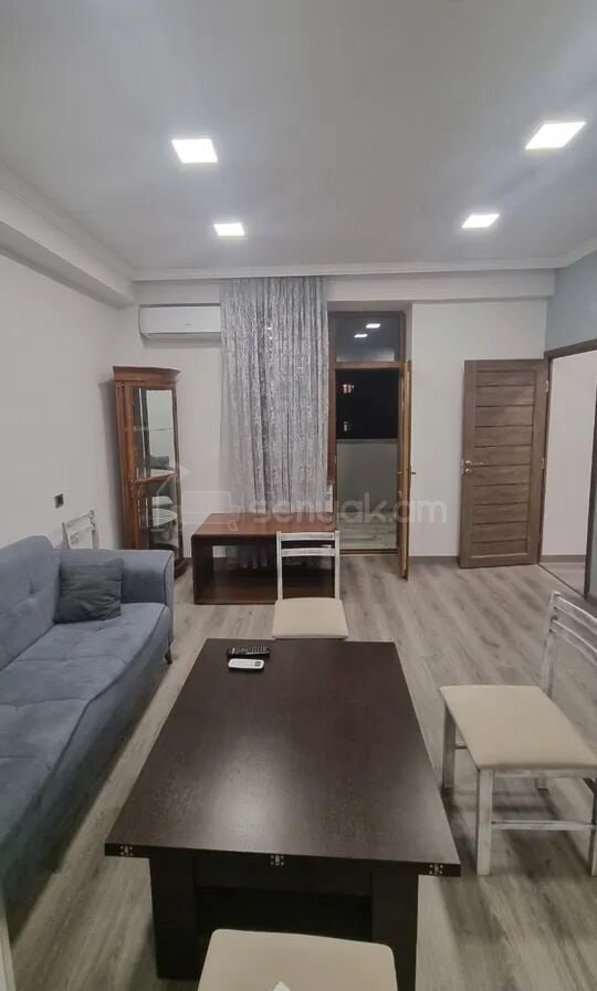 3 Սենյականոց Բնակարան Նորակառույցում, 71քմ, 6/12 հարկ, Կապիտալ Վերանորոգված