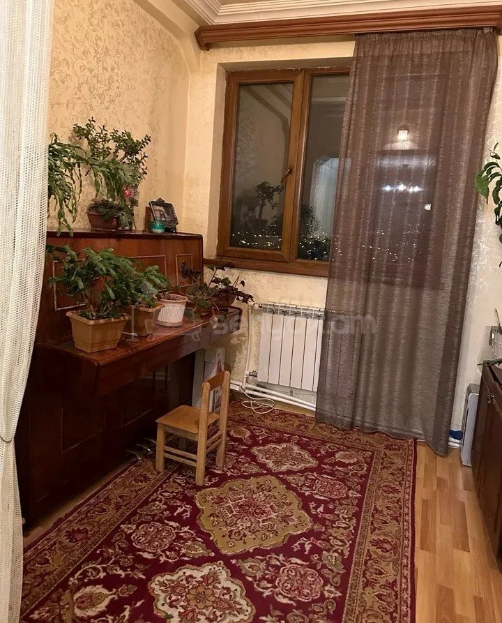 3 Սենյականոց Բնակարան, 75քմ, 2/4 հարկ, Նորմալ Վիճակում