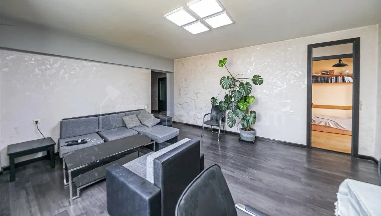 3 Սենյականոց Բնակարան, 80քմ, 10/13 հարկ, Կապիտալ Վերանորոգված