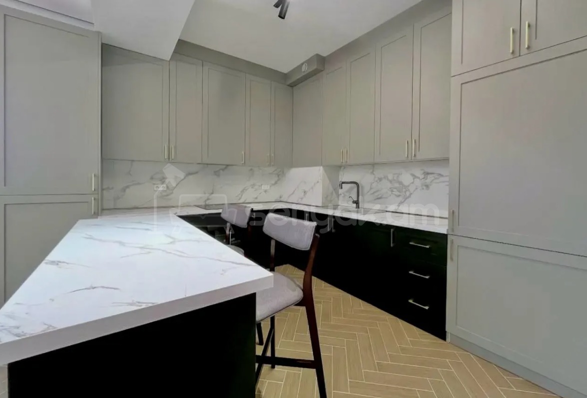 3 Սենյականոց Բնակարան Նորակառույցում, 120քմ, 10/14 հարկ, Դիզայներական Վերանորոգված, Կահավորված