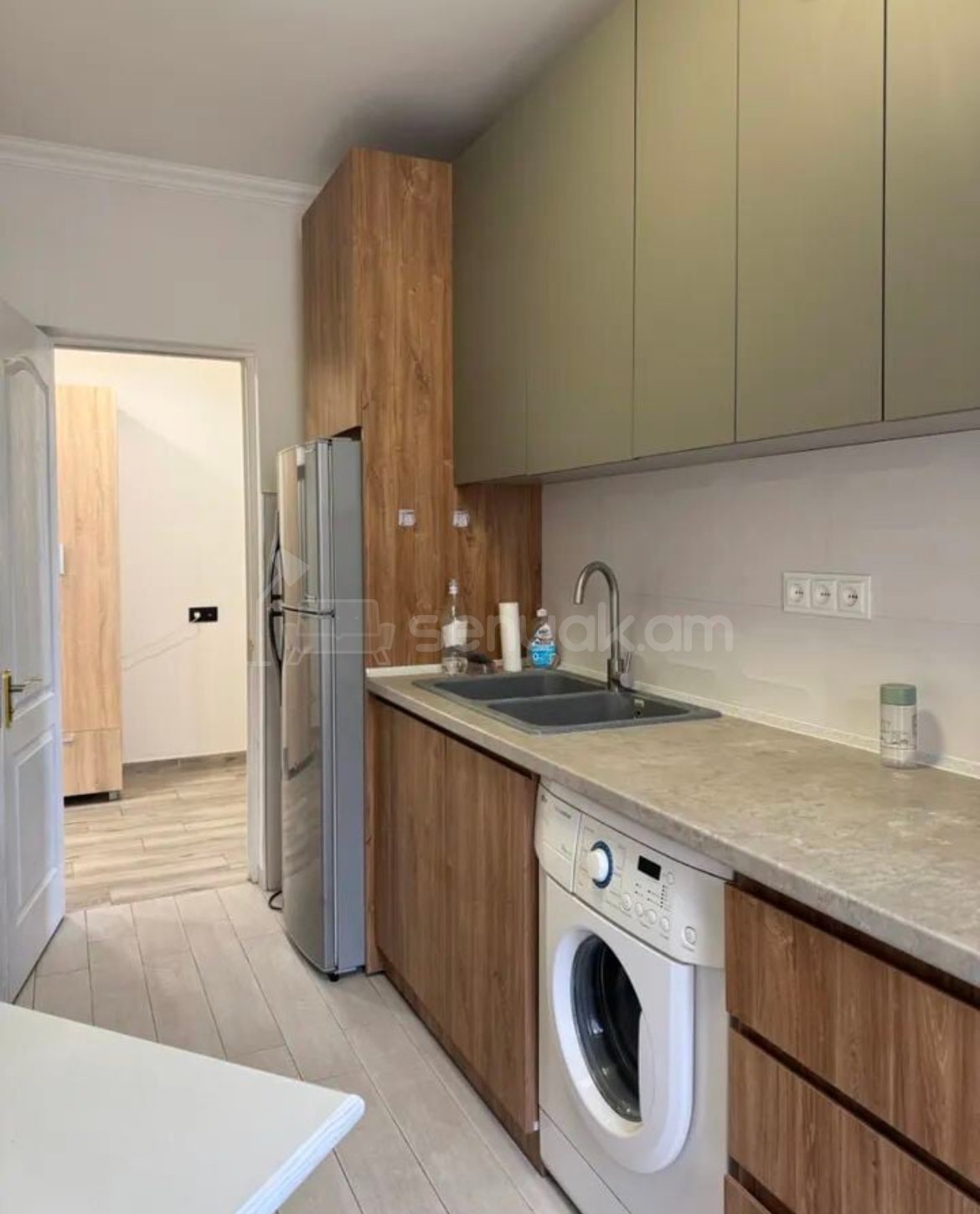 3 Սենյականոց Բնակարան Նորակառույցում, 89քմ, 9/10 հարկ, Դիզայներական Վերանորոգված