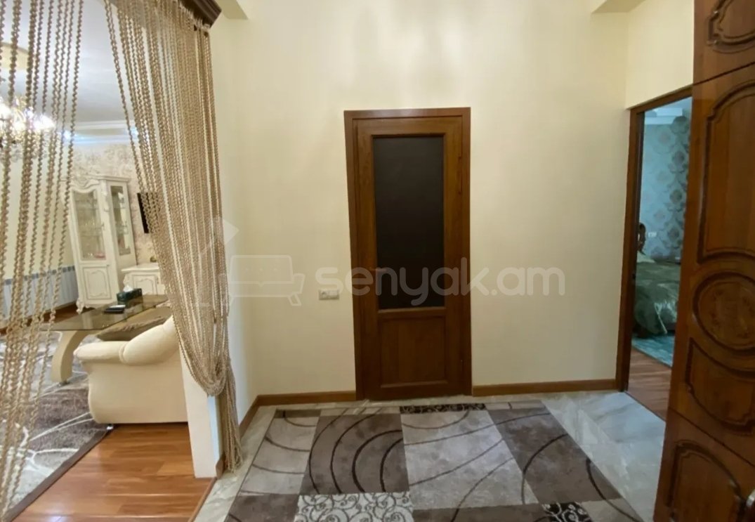 3 Սենյականոց Բնակարան Քարե Շենքում, 73քմ, 2/4 հարկ, Կապիտալ Վերանորոգված, Կահավորված, Արևկող