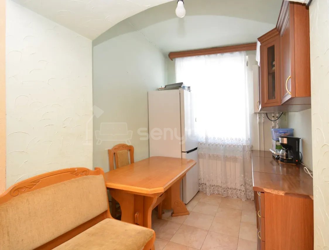 7 Սենյականոց Բնակարան Քարե Շենքում, 55քմ, 5/5 հարկ, Զրոյական Վիճակում