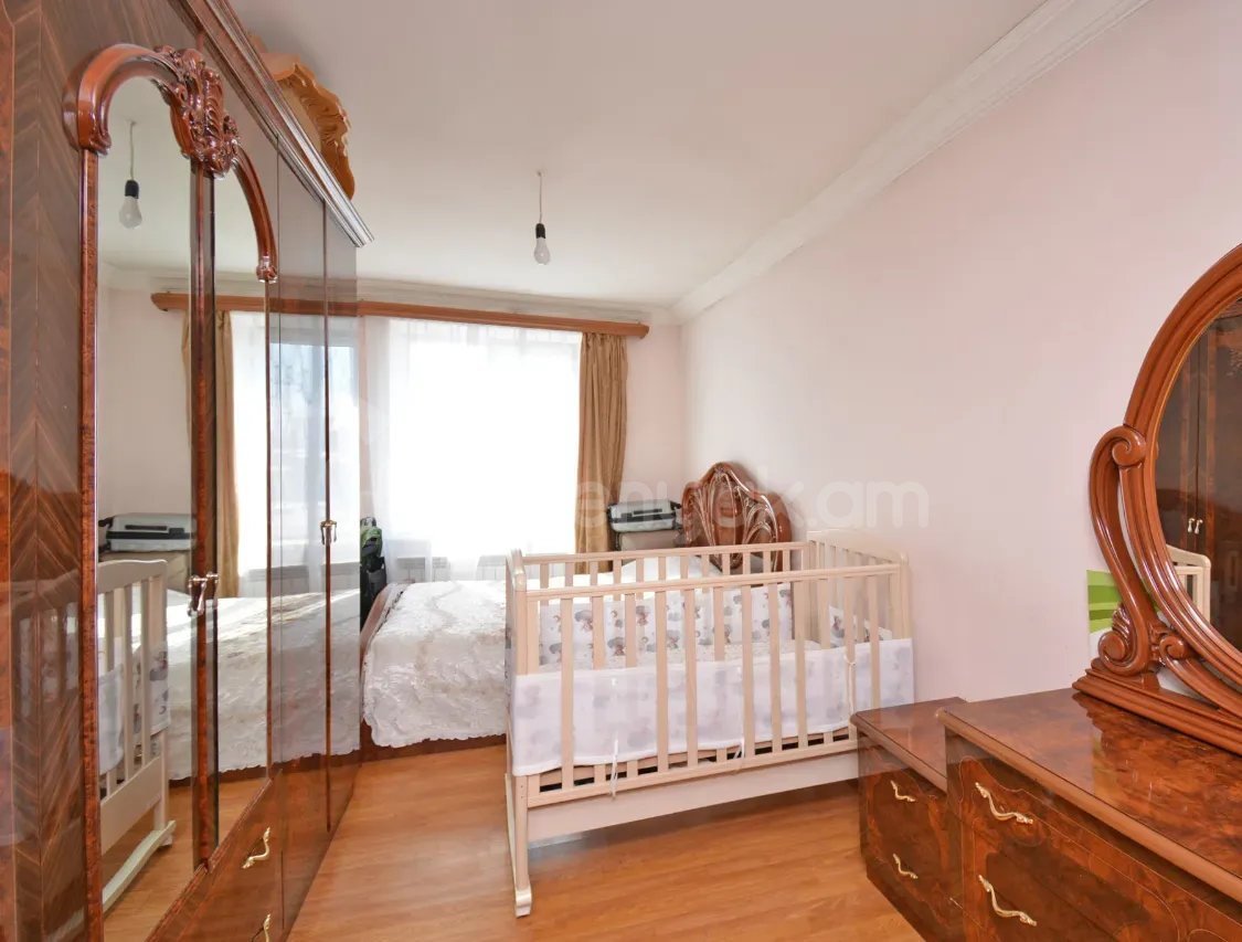 7 Սենյականոց Բնակարան Քարե Շենքում, 55քմ, 5/5 հարկ, Զրոյական Վիճակում