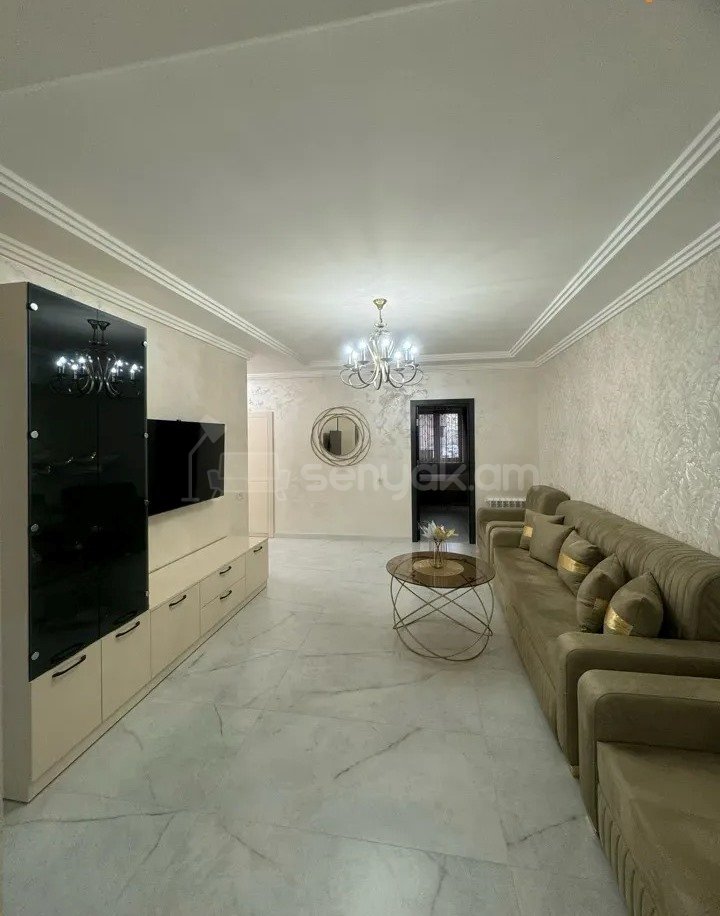 2 Սենյականոց Բնակարան Քարե Շենքում, 60քմ, 2/5 հարկ, Կապիտալ Վերանորոգված