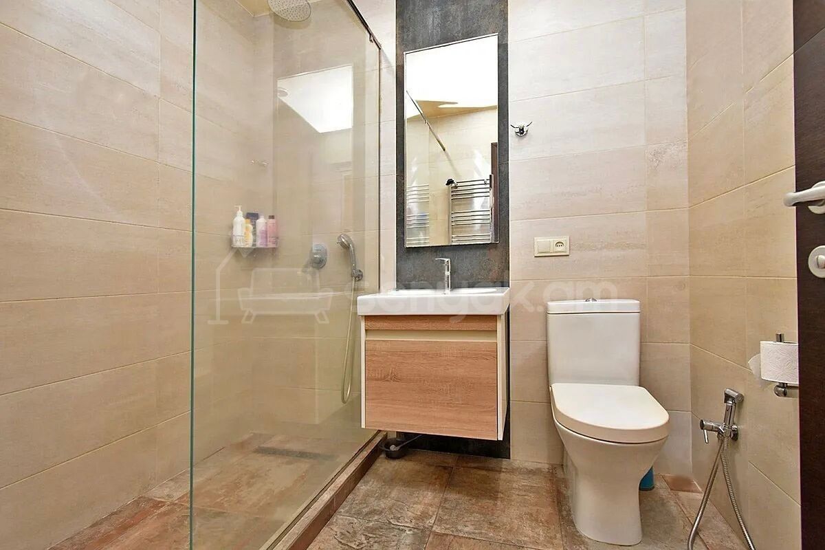 4 Սենյականոց Բնակարան Նորակառույցում, 115քմ, 13/18 հարկ, Կապիտալ Վերանորոգված