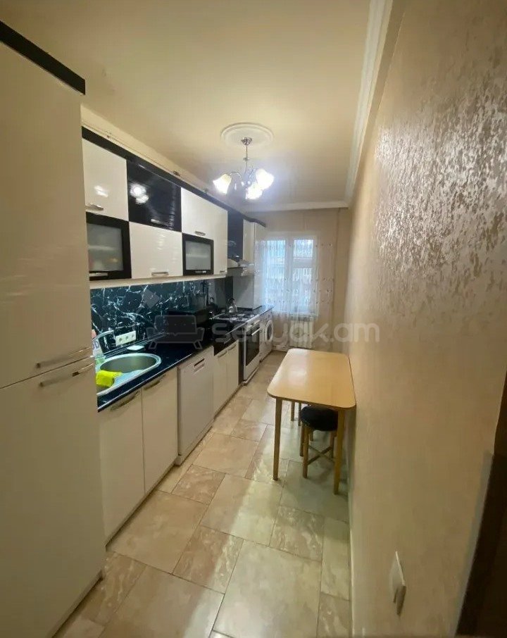 3 Սենյականոց Բնակարան, 78քմ, 6/9 հարկ, Կապիտալ Վերանորոգված