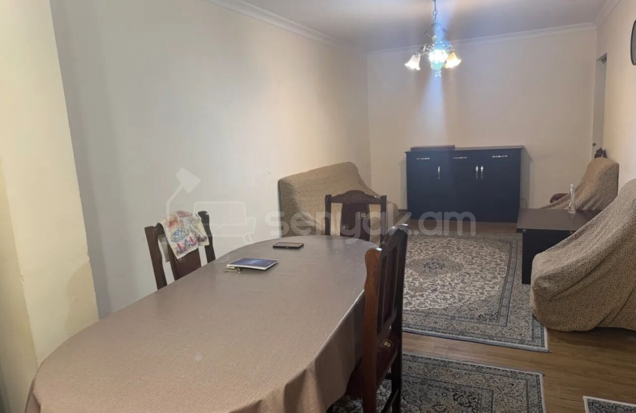 2 Սենյականոց Բնակարան, 70քմ, 1/5 հարկ, Նորմալ Վիճակում, Կահավորված, Արևկող