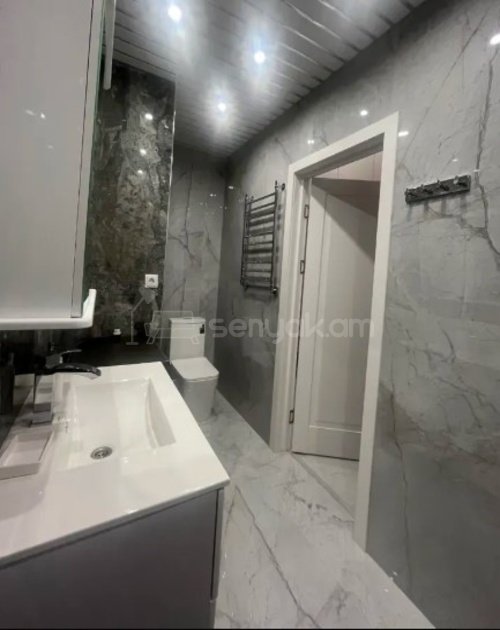 3 Սենյականոց Բնակարան, 76քմ, 14/21 հարկ, Կապիտալ Վերանորոգված, Կահավորված, Արևկող