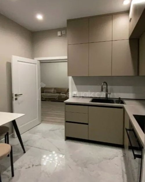 3 Սենյականոց Բնակարան, 76քմ, 14/21 հարկ, Կապիտալ Վերանորոգված, Կահավորված, Արևկող