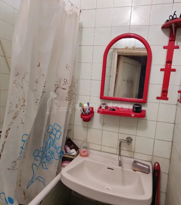 3 Սենյականոց Բնակարան Քարե Շենքում, 78քմ, 3/5 հարկ, Կապիտալ Վերանորոգված