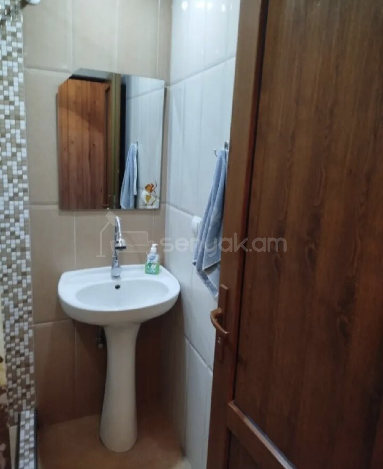 2 Սենյականոց Բնակարան Քարե Շենքում, 55քմ, 5/5 հարկ, Նորմալ Վիճակում, Կահավորված, Արևկող